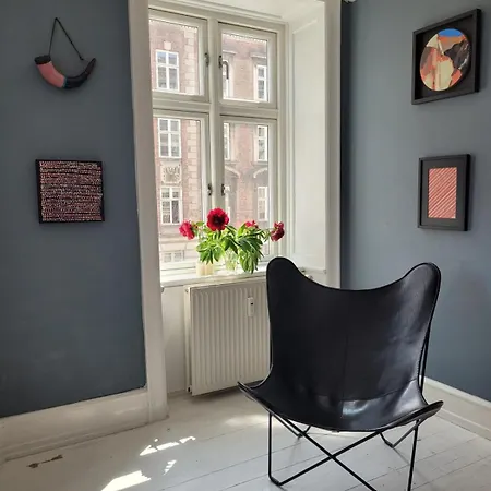 Super Spacious 4-Pers Central Apt I 5 Min To Metro Копенгаген